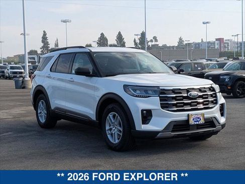 New 2026 Ford Explorer Active w/ Active Comfort Package image 7