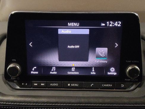 Used 2022 Nissan Rogue SV image 25