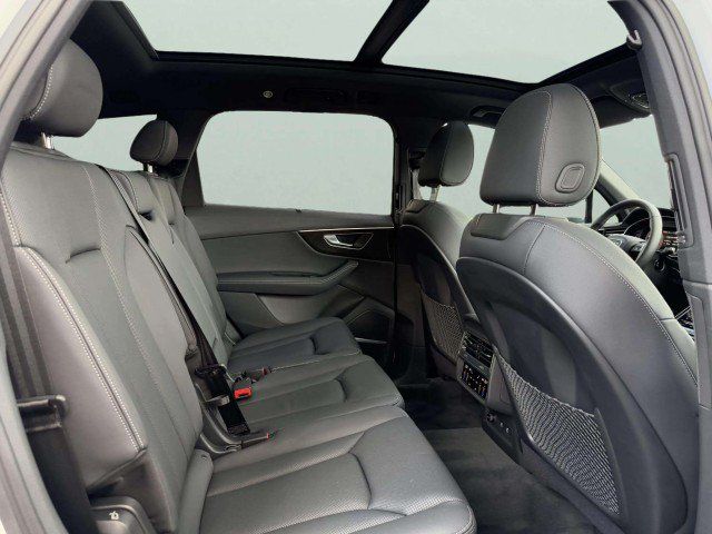 Certified 2025 Audi Q7 3.0T Premium Plus w/ Premium Plus Package AWD/4WD image 30