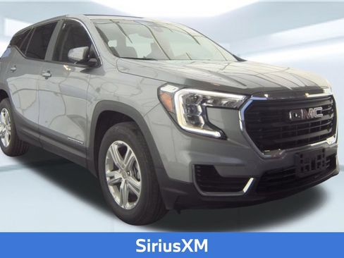 Used 2024 GMC Terrain SLE AWD/4WD image 5