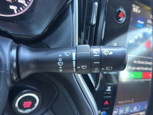 Used 2024 Subaru Outback Premium image 28