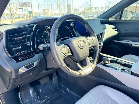 Used 2025 Lexus RX 350 Premium Plus w/ Convenience Package image 21