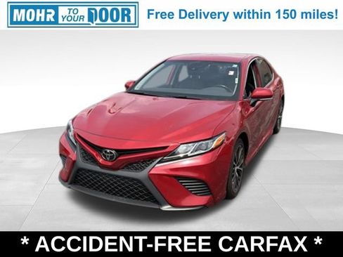 Used 2020 Toyota Camry SE w/ Convenience Package FWD image 1
