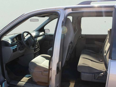 Used 2006 Ford Freestar SE FWD image 7