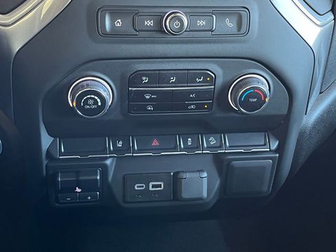 Certified 2025 Chevrolet Silverado 2500 Custom w/ Z71 Off-Road Package image 23