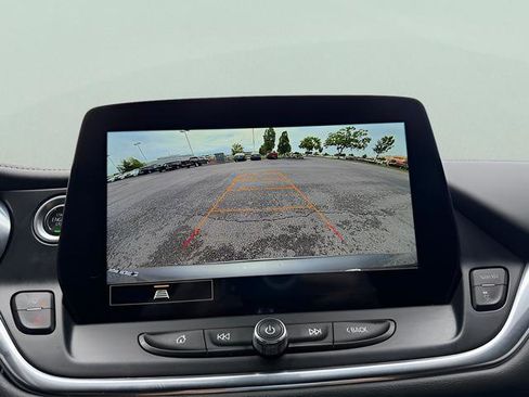 Used 2023 Chevrolet Blazer LT FWD image 19