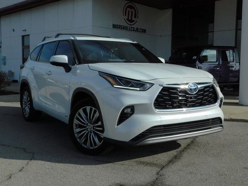 Used 2023 Toyota Highlander Platinum image 42