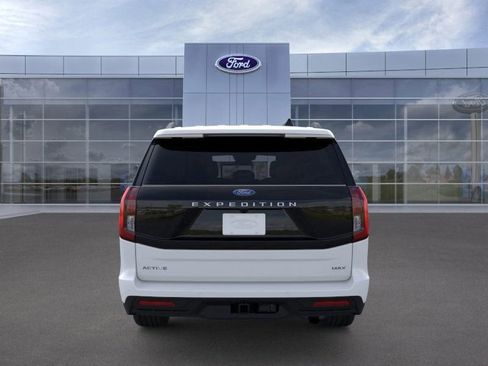 New 2025 Ford Expedition Max Active image 5