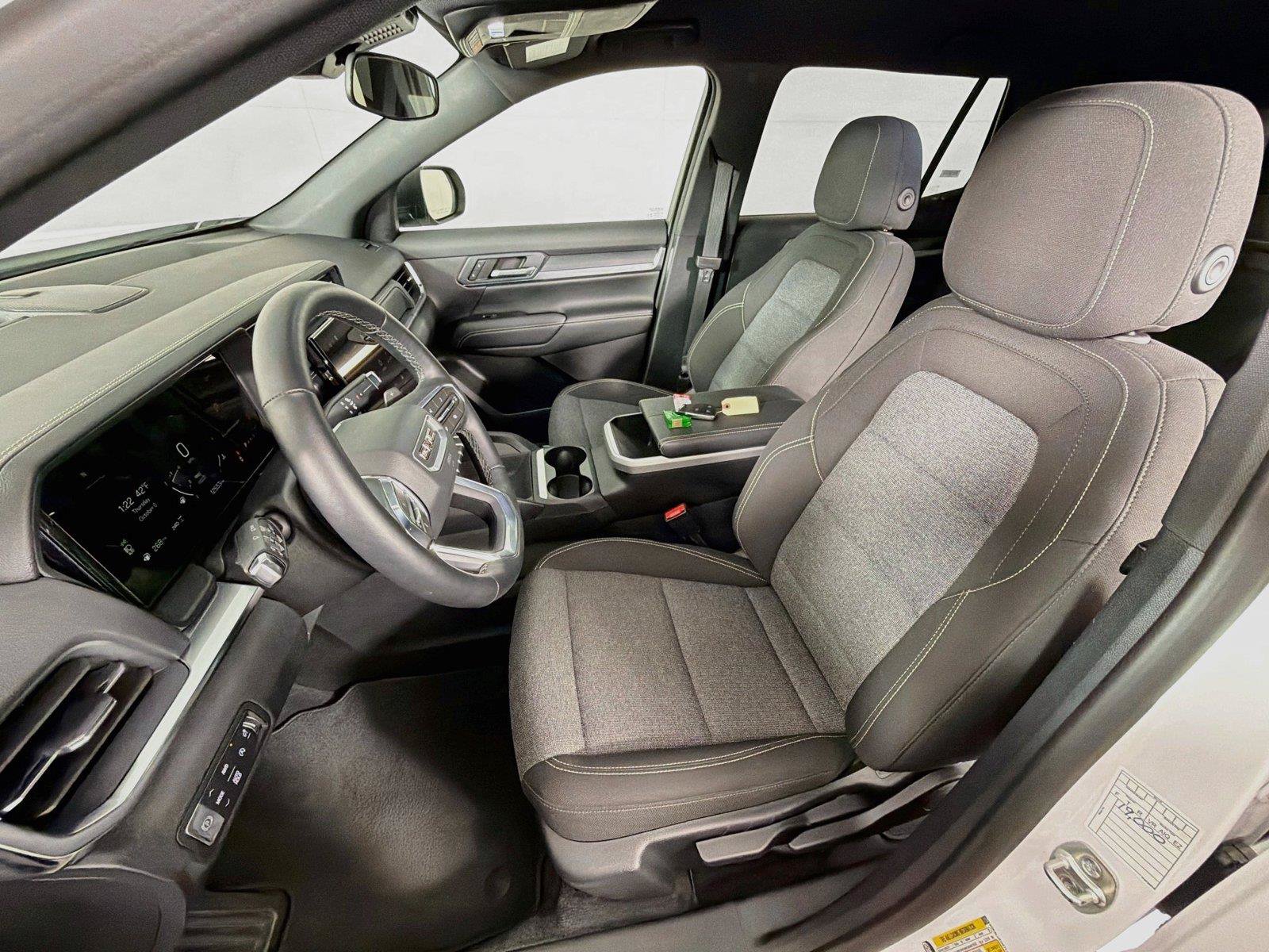 Used 2026 GMC Terrain Elevation AWD/4WD image 2