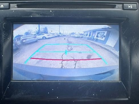 Used 2016 Toyota Camry SE image 14