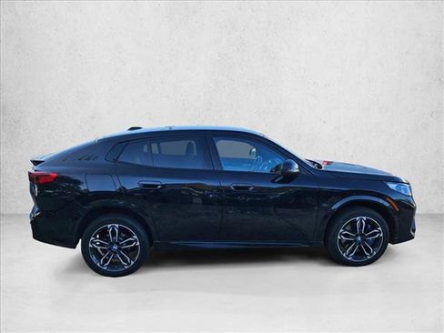 Used 2026 BMW X2 xDrive28i AWD/4WD image 4