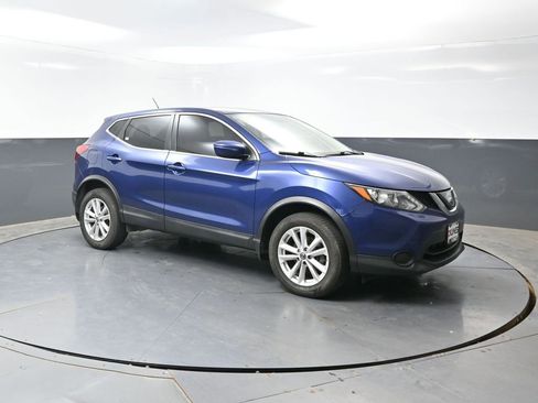 Used 2019 Nissan Rogue Sport AWD image 4