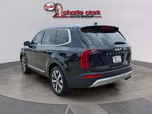 Used 2022 Kia Telluride S image 3