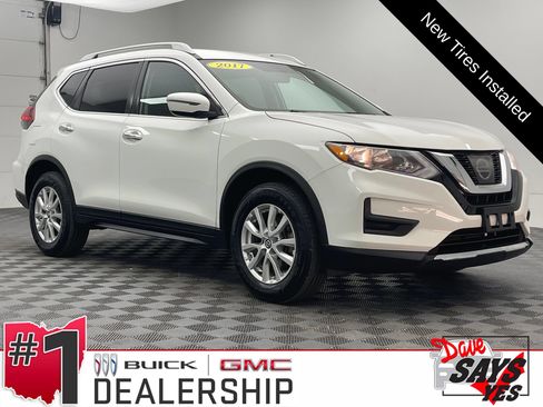 Used 2017 Nissan Rogue SV AWD/4WD image 1