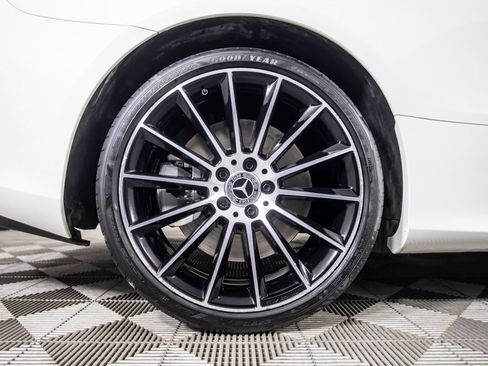 Used 2022 Mercedes-Benz E 450 Coupe image 40