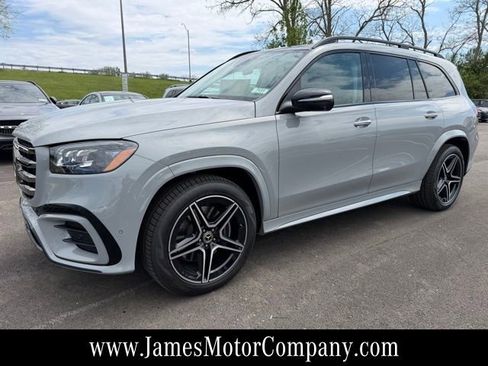 New 2026 Mercedes-Benz GLS 450 4MATIC image 1