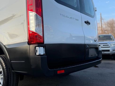 Used 2024 Ford Transit 250 Low Roof w/ Exterior Upgrade Package image 28