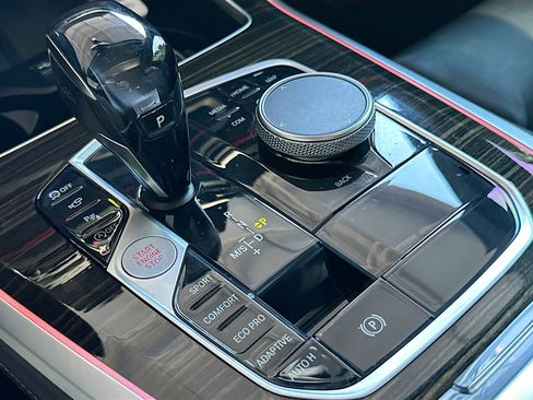 Used 2020 BMW X5 sDrive40i w/ Premium Package image 17