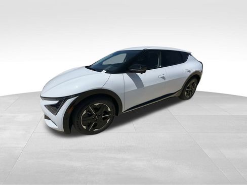 New 2025 Kia EV6 Wind image 4