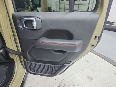 New 2026 Jeep Gladiator Rubicon image 40