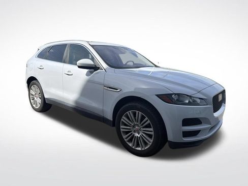 Used 2019 Jaguar F-PACE Premium AWD/4WD image 2