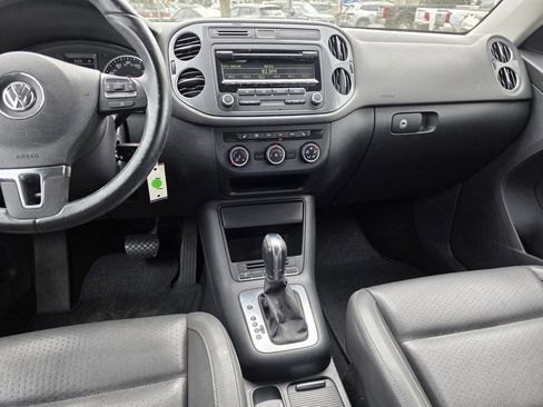 Used 2014 Volkswagen Tiguan SE FWD image 13