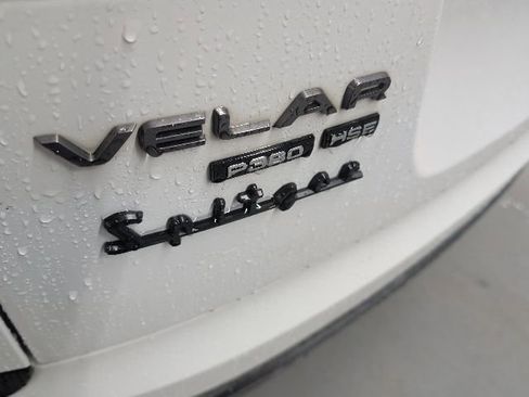 Used 2020 Land Rover Range Rover Velar R-Dynamic S image 13