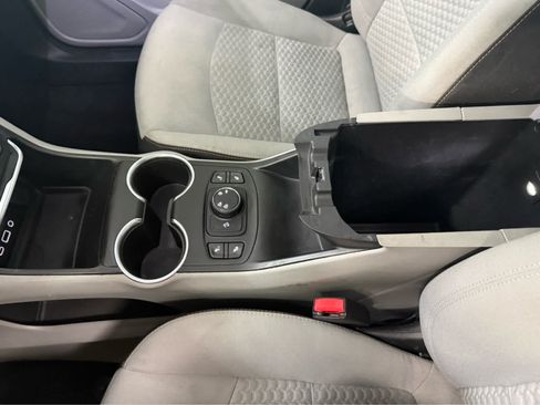 Used 2019 GMC Terrain SLE w/ GMC Pro Grade Package AWD/4WD image 23