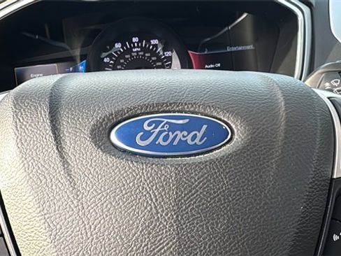 Used 2014 Ford Fusion SE image 18