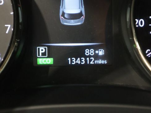 Used 2017 Nissan Rogue SV AWD/4WD image 36