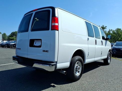 Used 2024 GMC Savana 2500 w/ Driver Convenience Package RWD image 14