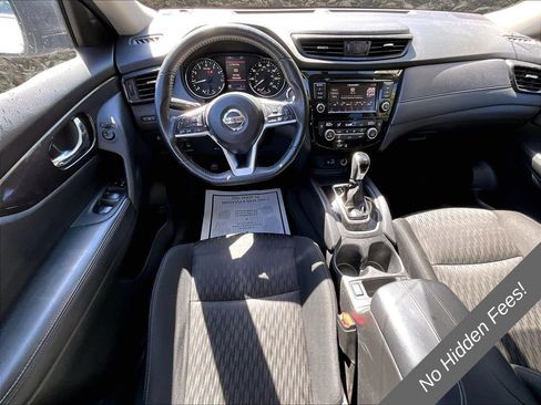 Used 2018 Nissan Rogue SV AWD/4WD image 5