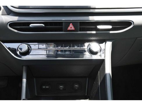 Used 2023 Hyundai Sonata SE FWD image 24