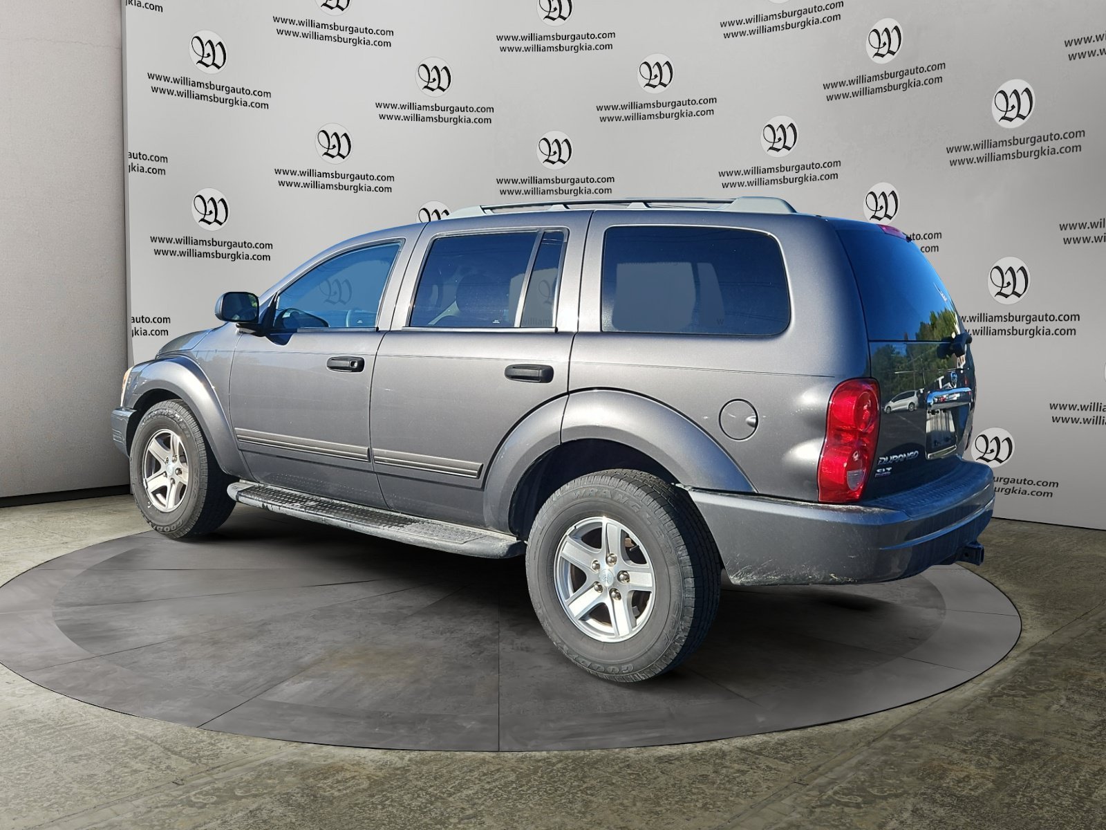 Used 2004 Dodge Durango SLT AWD/4WD image 3