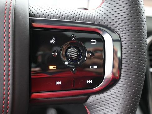 Used 2026 Nissan Armada NISMO AWD/4WD image 36