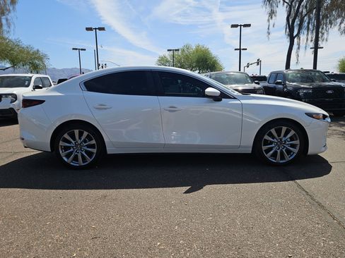 Used 2023 MAZDA MAZDA3 s FWD image 4