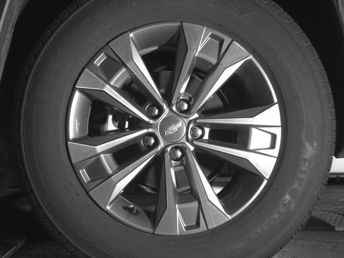 Used 2025 Chevrolet Equinox LT FWD image 14