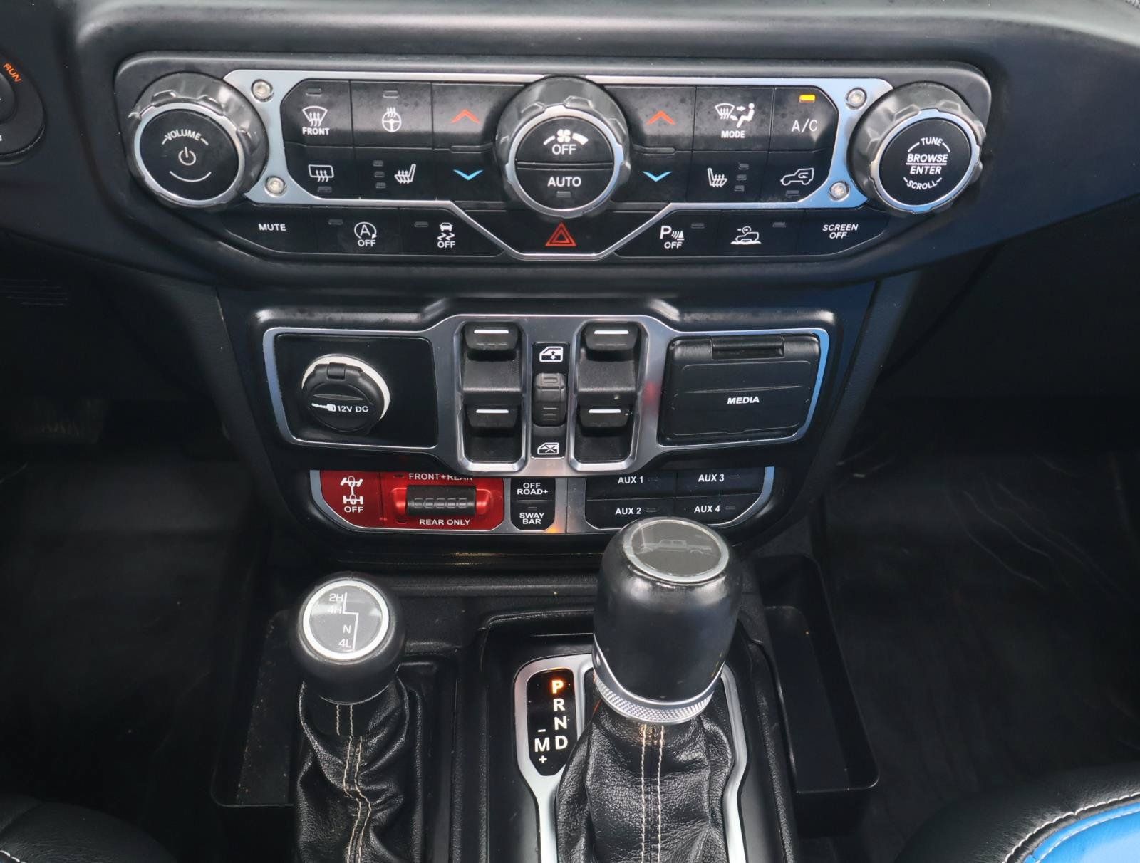 Used 2020 Jeep Gladiator Rubicon AWD/4WD image 23