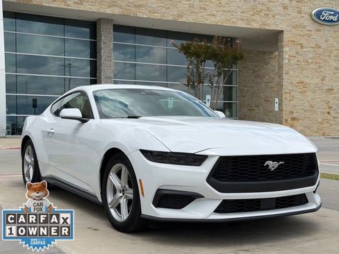 Used 2026 Ford Mustang Premium RWD image 19
