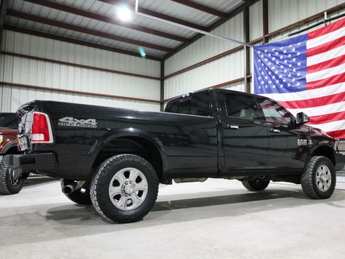 Used 2017 RAM 2500 Laramie w/ Convenience Group image 13