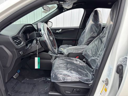 Used 2024 Ford Escape ST-Line Select image 15