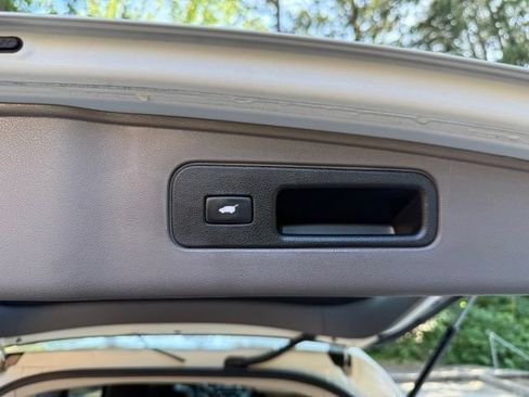 Used 2015 Honda Odyssey EX-L image 29