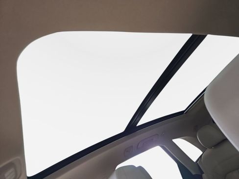 Used 2018 Audi Q5 2.0T Premium Plus w/ Premium Plus Package image 29