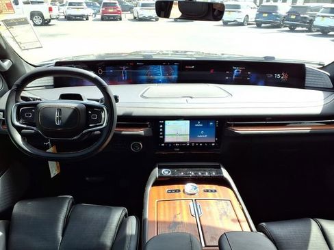 New 2026 Lincoln Navigator L Black Label AWD/4WD image 10