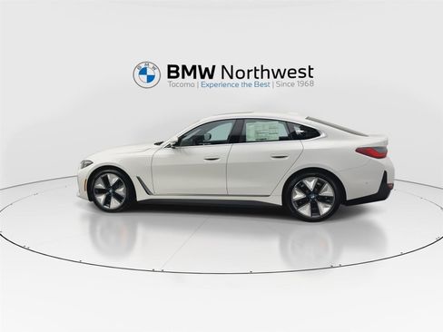 Used 2025 BMW i4 xDrive40i w/ Premium Package image 11
