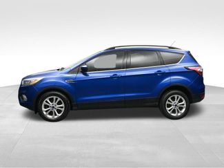 Used 2017 Ford Escape SE w/ Equipment Group 201A FWD video 2