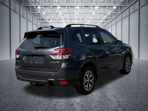 Used 2020 Subaru Forester Premium AWD/4WD image 22