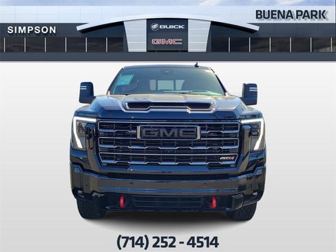 Used 2025 GMC Sierra 2500 AT4 w/ AT4 Premium Plus Package image 3