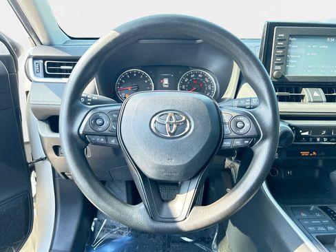 Used 2019 Toyota RAV4 LE w/ All Weather Liner Package AWD/4WD image 16