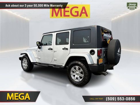 Used 2008 Jeep Wrangler Unlimited Sahara AWD/4WD image 8